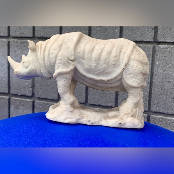Mid Century Vtg Rhinoceros Hand Sculpted Figurine Hecho En Mexico Rhino - Picture 4 of 16